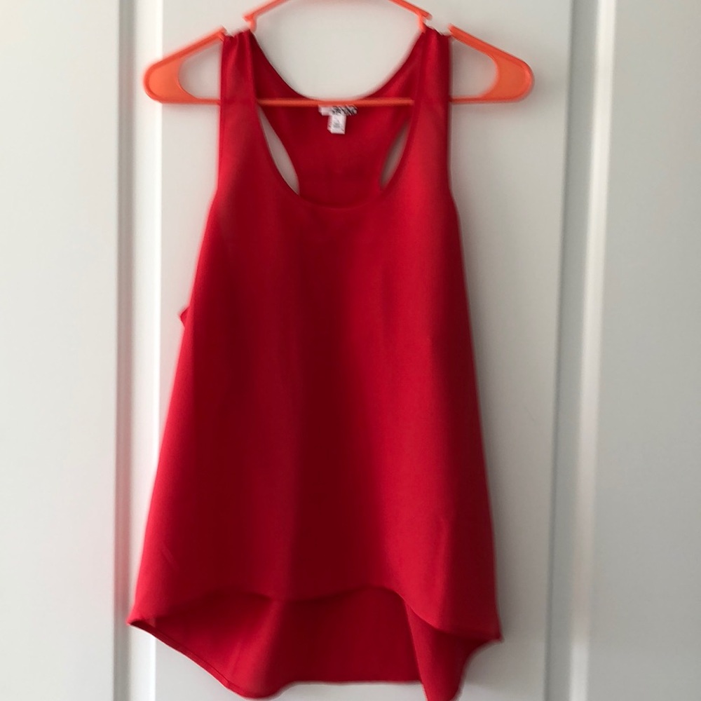 Red razorback top